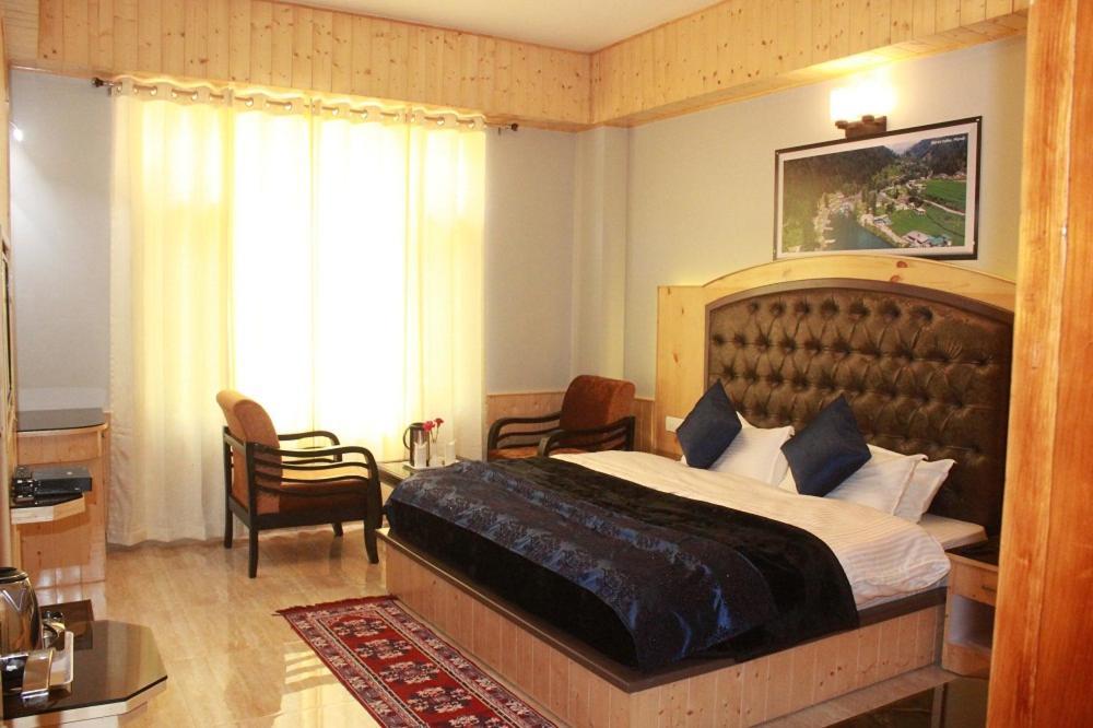 מנאלי Hotel Bodh International מראה חיצוני תמונה